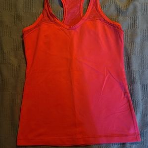 Lululemon hot pink tank size 8